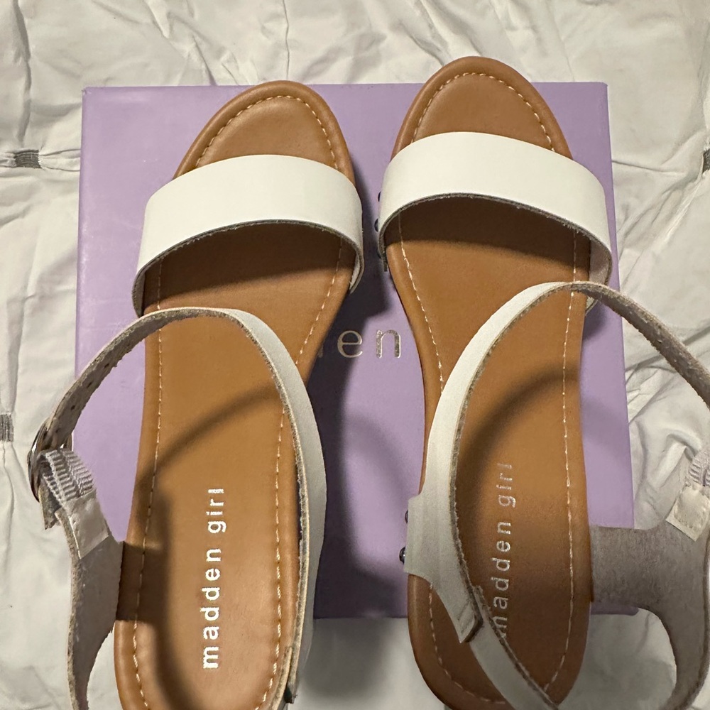 Madden Girl Heeled Sandal size 10 white